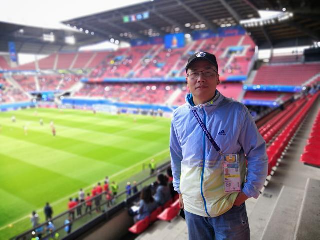 1689521923445082288.jpg 2019年女足世界杯赛时现场留念.jpg